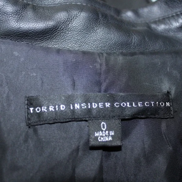 Torrid Insiders Collection Patch Moto Jacket Faux Leather Sz 0 (12/L) - Picture 3 of 9